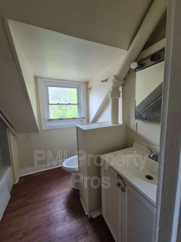 Milwaukee Condo: 4326A North 39th Street