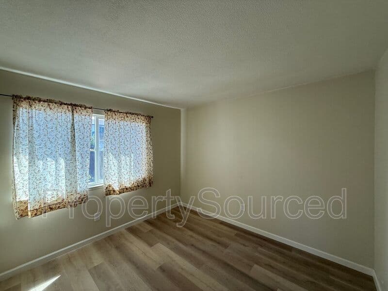 Modesto House: 317 De Vega Ct