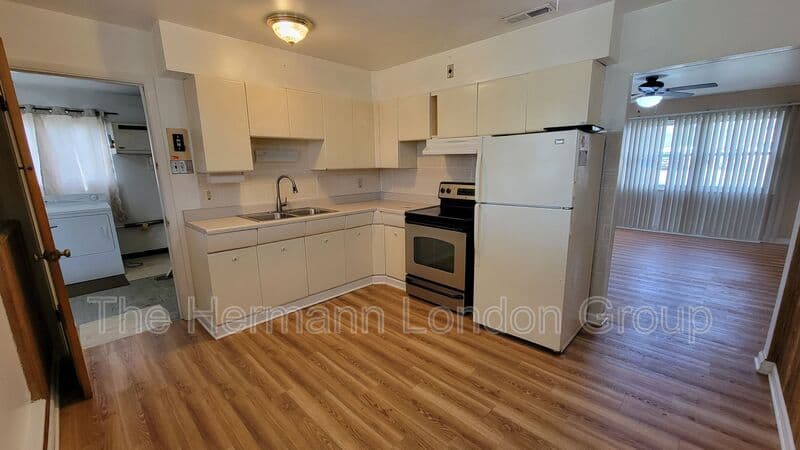 Saint Louis House: 4204 Beauty Lane