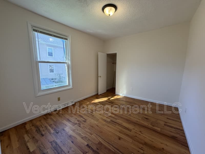 New Haven Condo: 34 Wolcott Street - 1st Floor