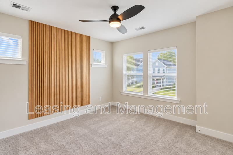 Summerville House: 111 Crimson Street