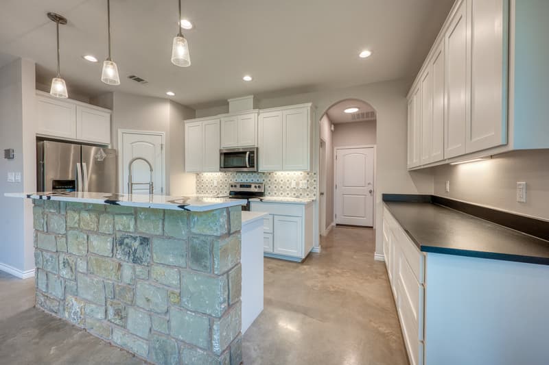 Granite Shoals House: 1516 Stonecrest Drive