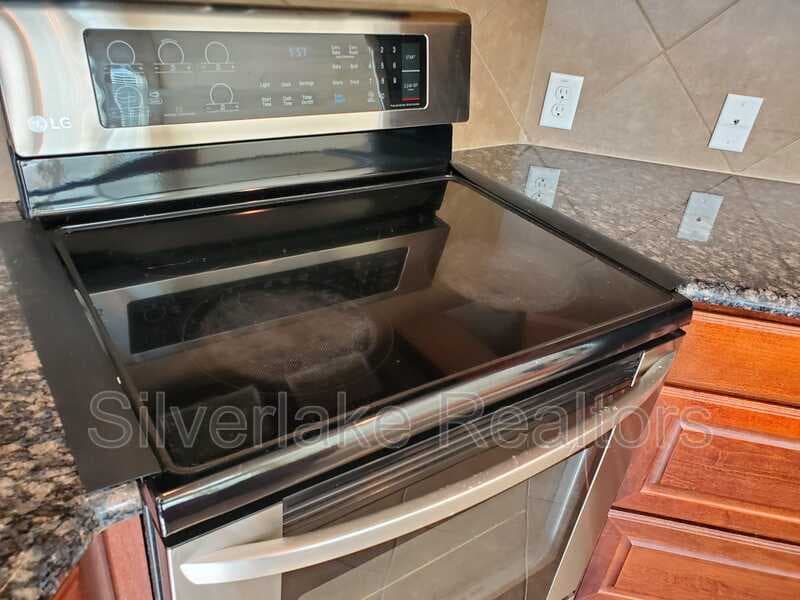Irving Townhome: 4171 Florence Drive
