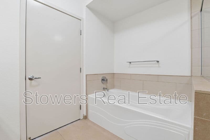 Walnut Creek Condo: 1655 N California Blvd