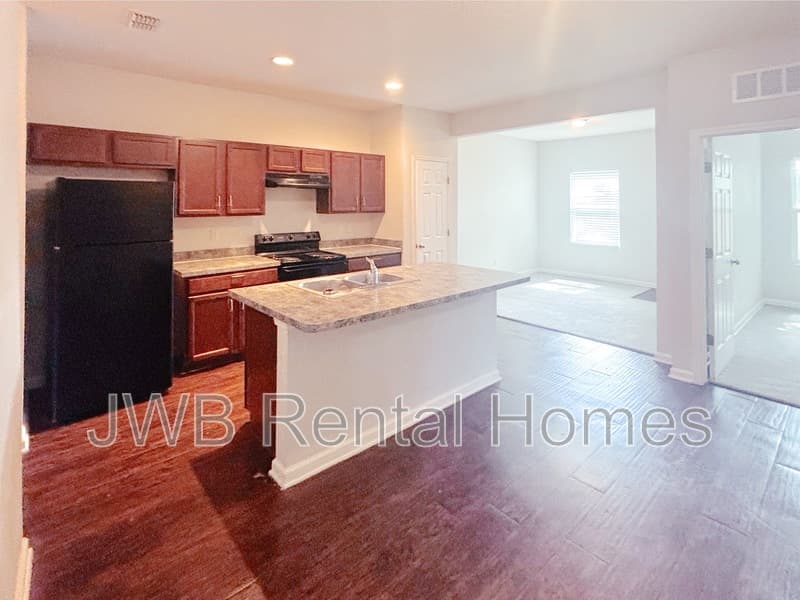 Jacksonville House: 8520 Cocoa Ave
