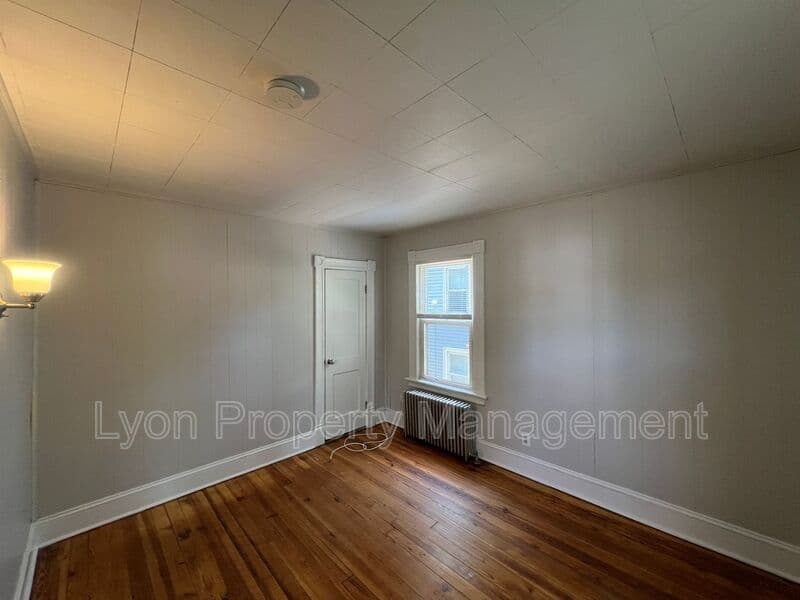 NEW BRITAIN Condo: 11 EAST LAWLOR STREET