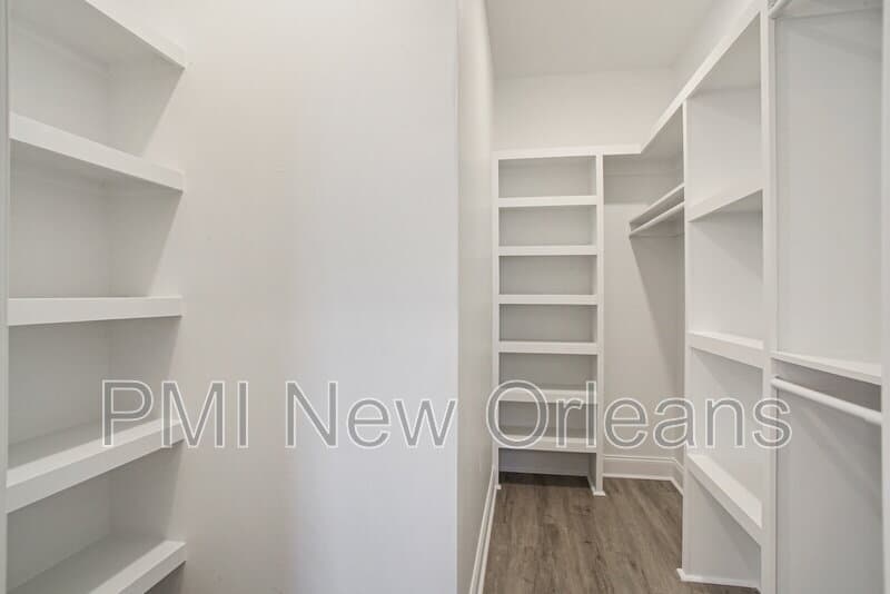 New Orleans Townhome: 2232 Bienville St