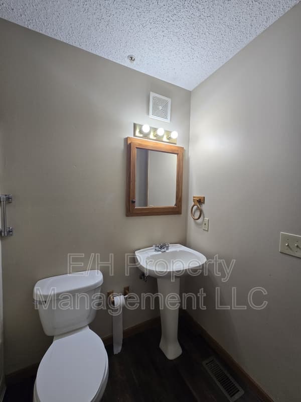 Wichita House: 2500 East 27th Street North