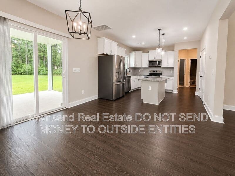 Stedman House: 621 Blawell Circle