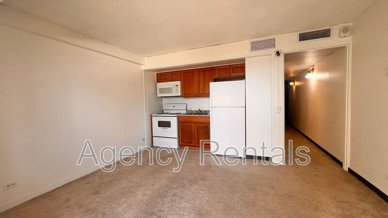 Honolulu Condo: 2440 Kuhio Ave. #1410