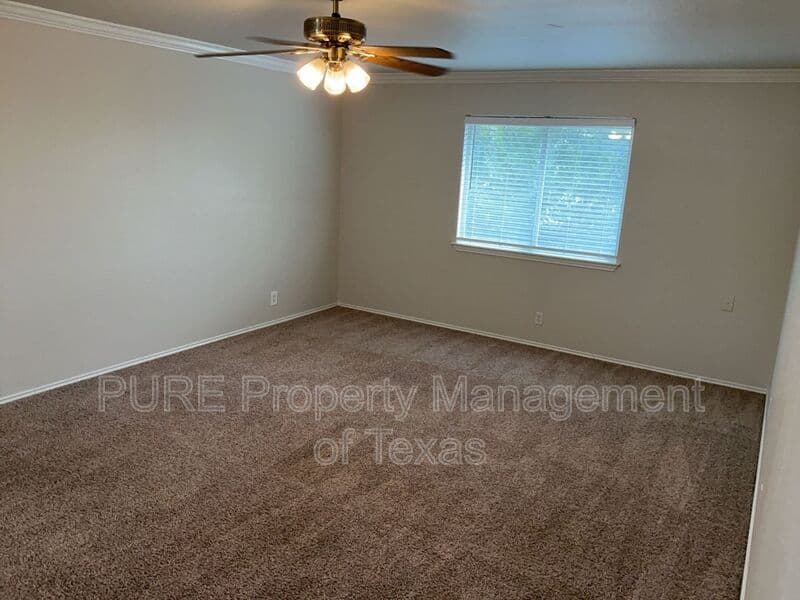 Hutto House: 502 Country Estates Dr.