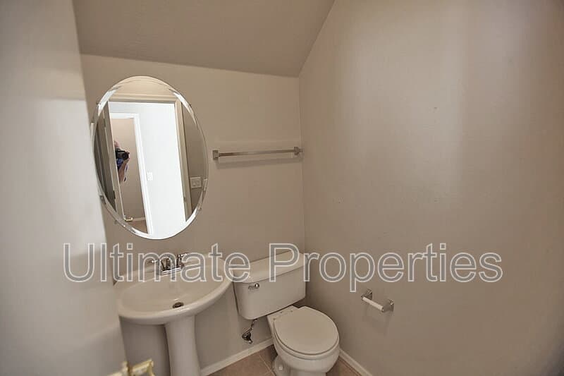 Phoenix House: 5313 W Albeniz Pl