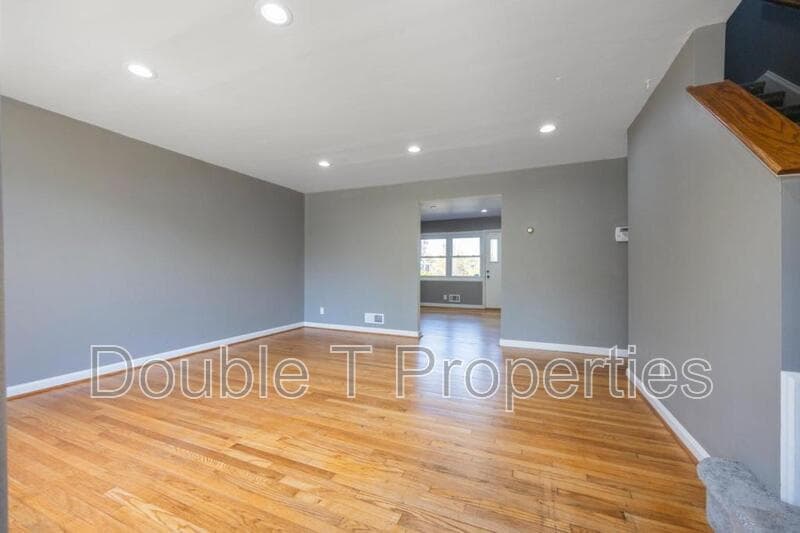 Baltimore Townhome: 2400 W Garrison Ave