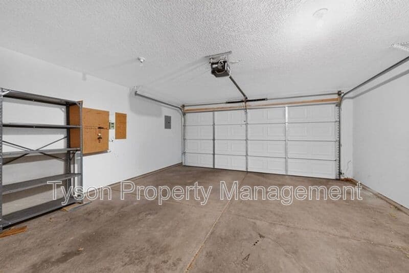 Albuquerque House: 10008 Del Chaparral Ct NE