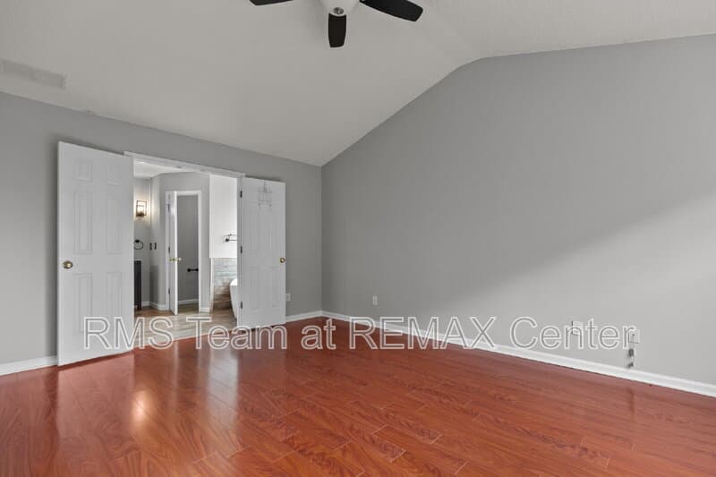 Duluth House: 2315 Hiawassee Dr