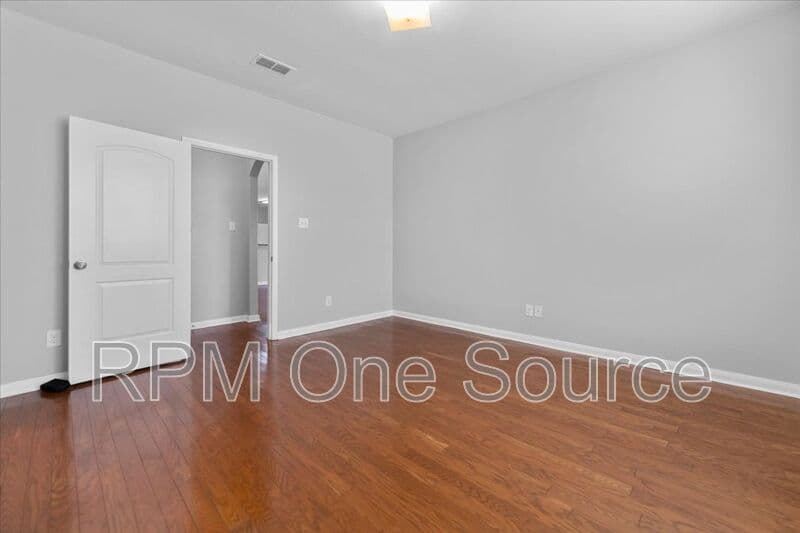 Forney House: 2043 Fair Crest Trail