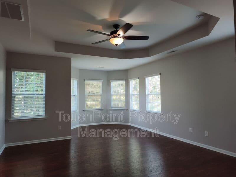 Charlotte House: 8611 Burnside Ln