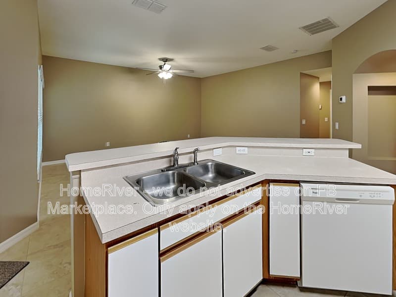 Orlando House: 1928 Wiregrass Ct