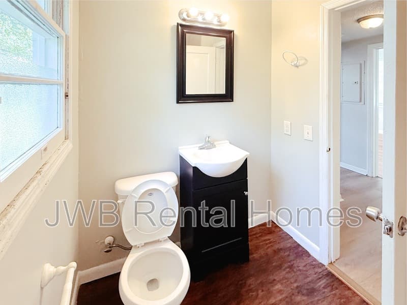 Jacksonville House: 2604 Lowell Ave