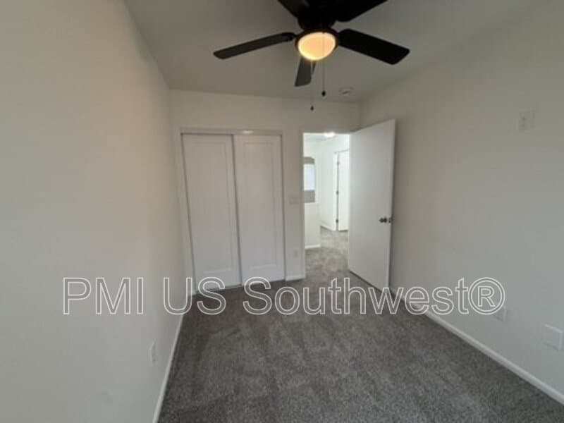 Bullhead City Condo: 405 Anna Circle