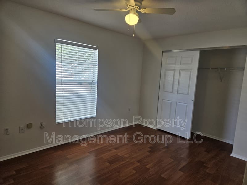 Tampa Townhome: 8512 N Hyaleah Rd