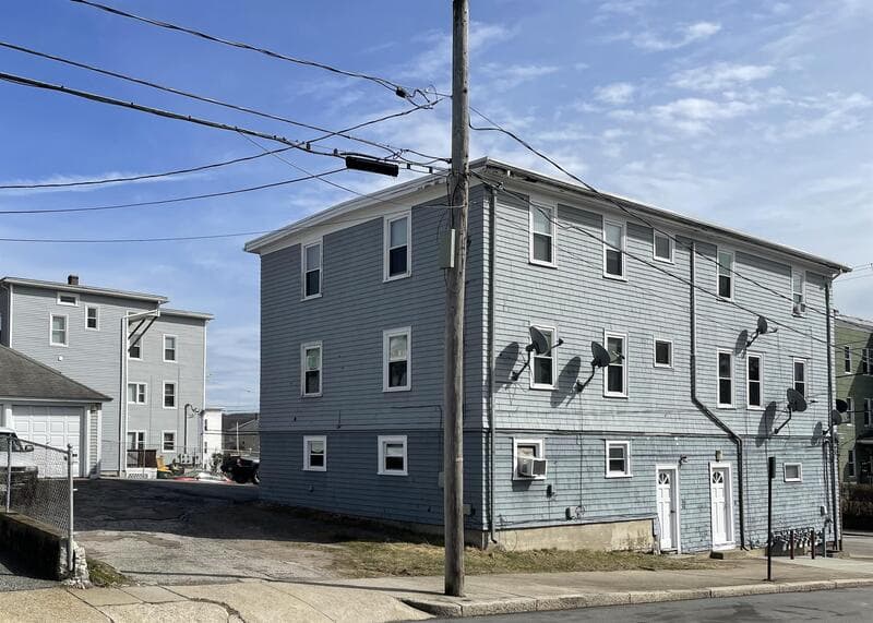 Woonsocket Condo: 508 Elm Street - 3F