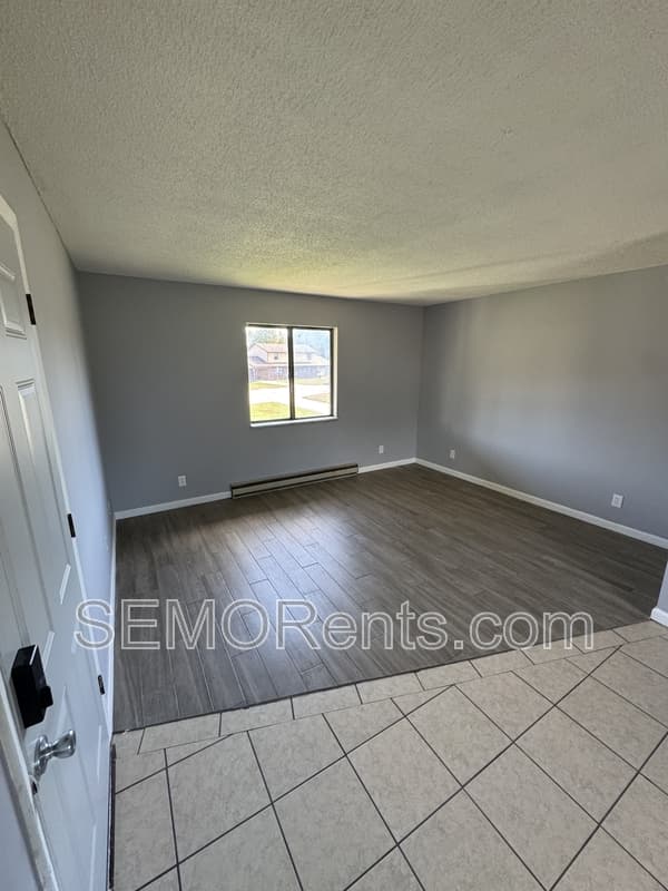 Jackson Condo: 315 East Lane - 3