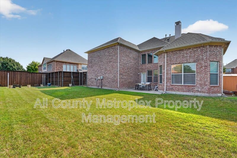 Murphy House: 822 Shadybrook