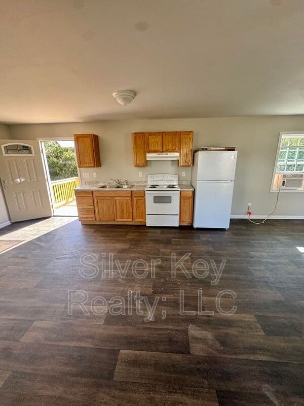 Athens Condo: 3000 Highway 11 S.