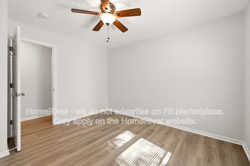Bloomfield Condo: 42 John St