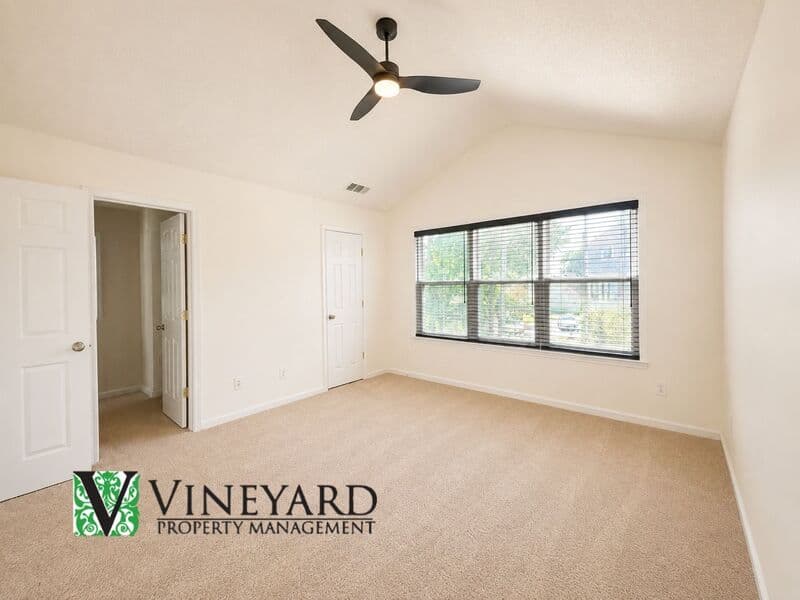 Kennesaw House: 414 Darter Drive NW