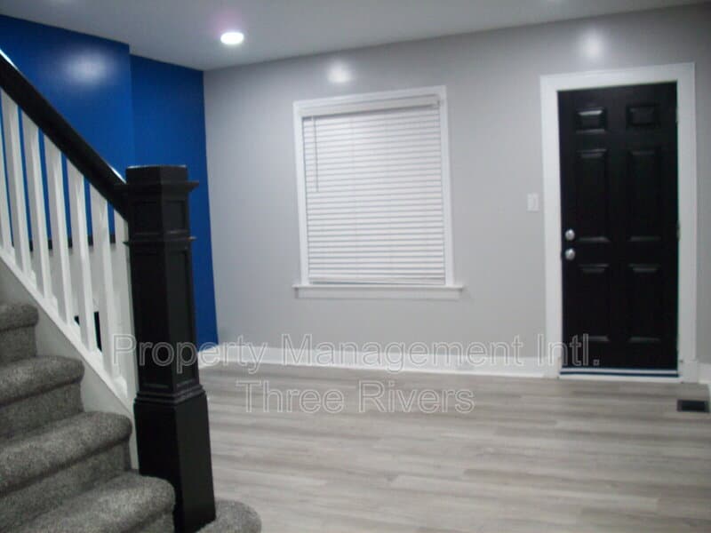 Braddock Condo: 122 Pattison Avenue