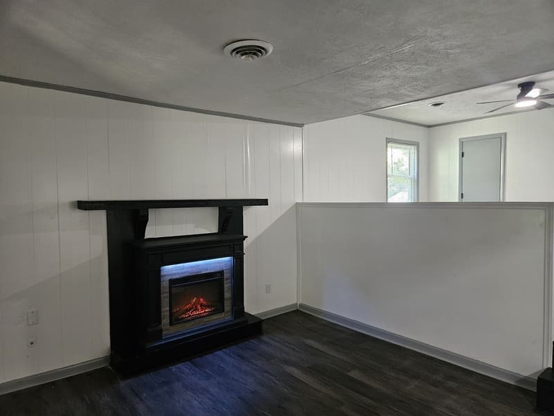 Raeford House: 415 College Drive