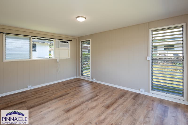 Honolulu House: 52 Niolopa Pl