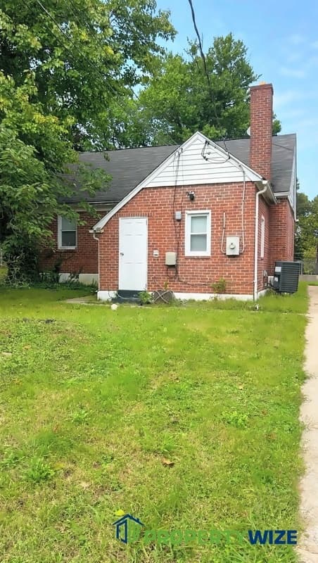 Gwynn Oak House: 7113 Liberty Road
