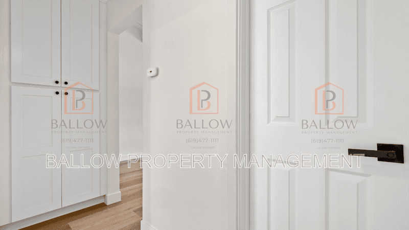 San Diego House: 4880-82 Cole Street