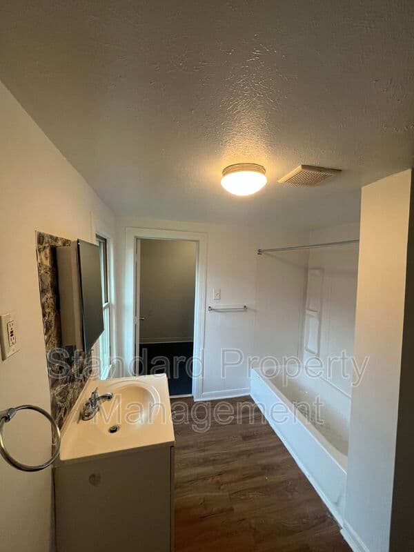 Rochester Condo: 410 Scio St