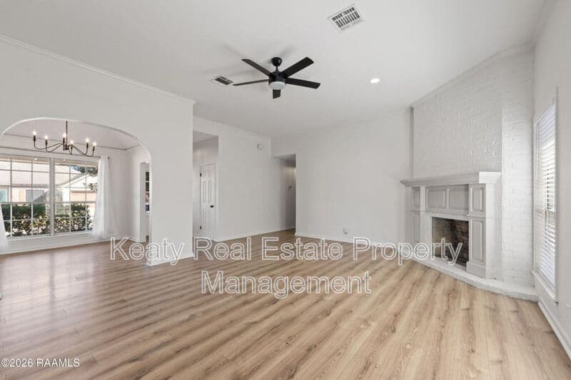 Youngsville House: 313 Wallingsford Cir