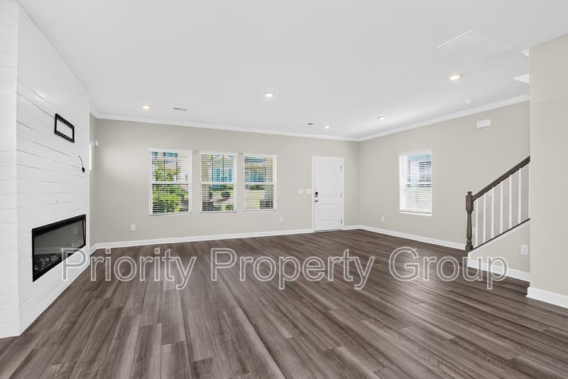 Charlotte House: 11210 Broadbent Court
