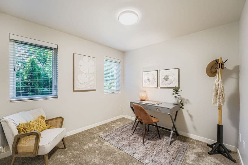 Seattle Condo: 1819 SW 96th Lane