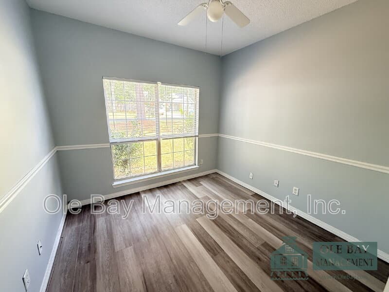 Mobile House: 740 Copperfield Dr W