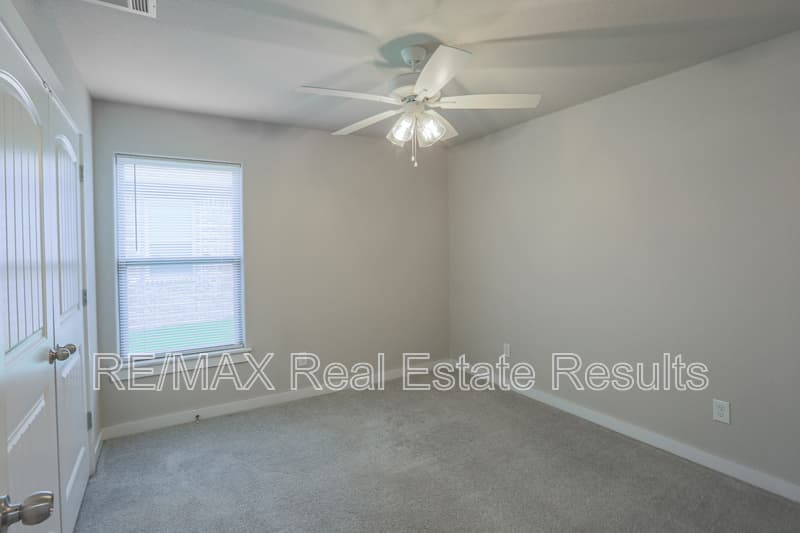 Centerton Condo: 480 Rama St