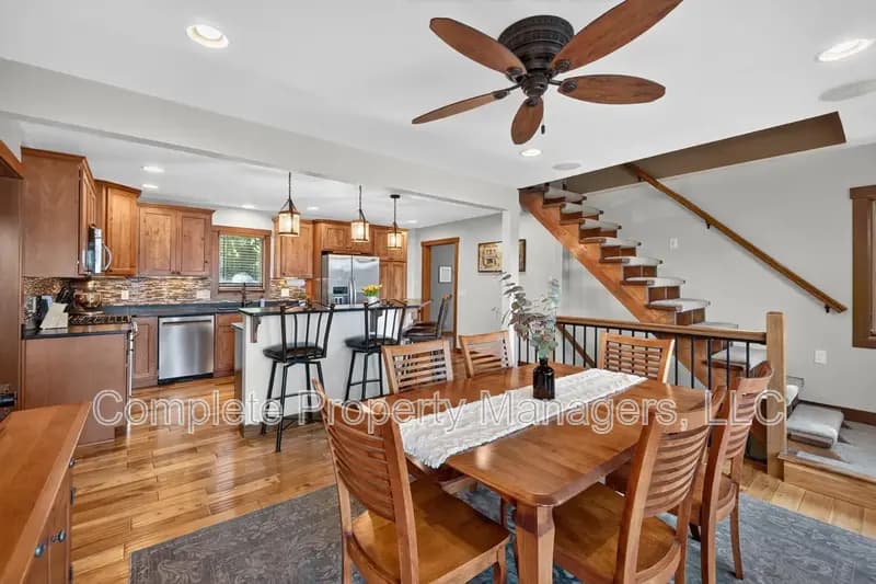 New Richland House: 23619 180th Street