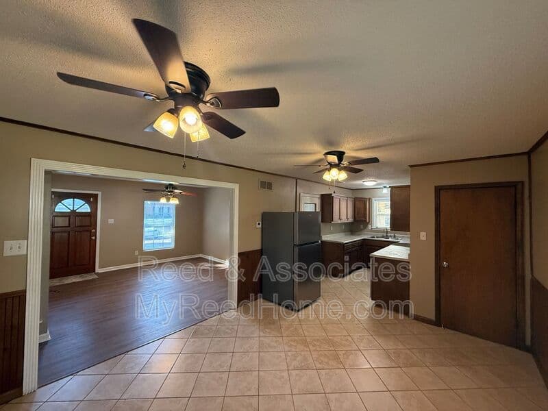 Southaven House: 7630 Rockingham