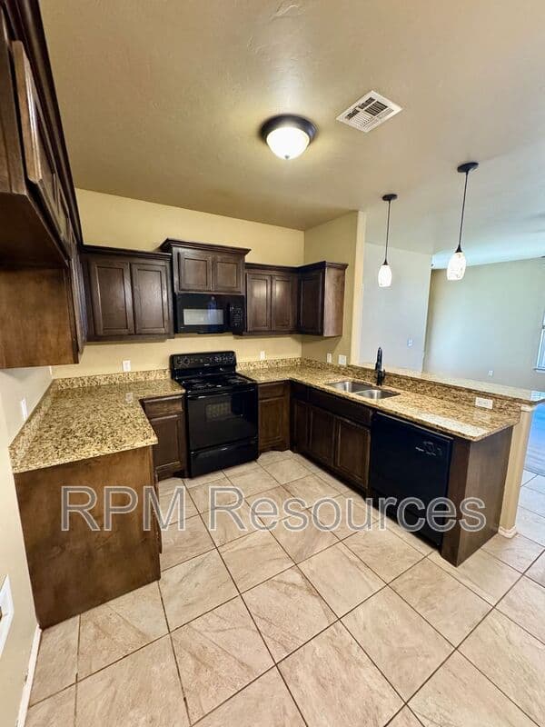 Mustang Condo: 157 Bison Court Way