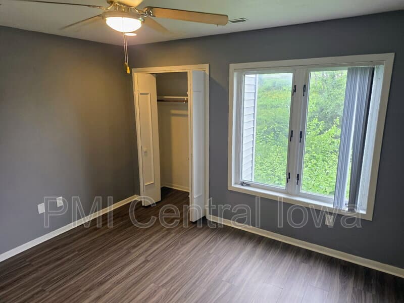 West Des Moines Condo: 1100 50th Street