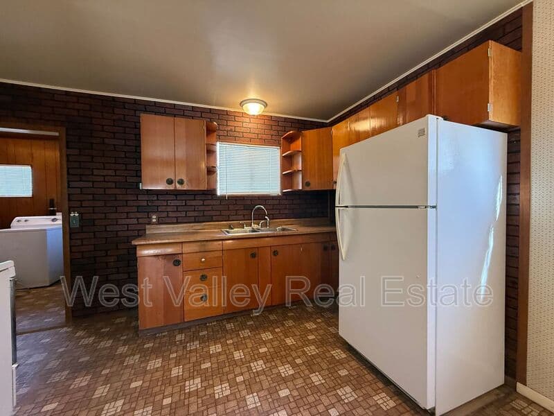 Taft House: 414 S 10th Street