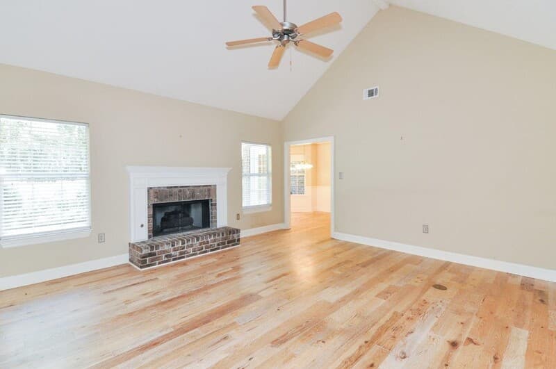Richmond Hill House: 3 Oak Creek Court