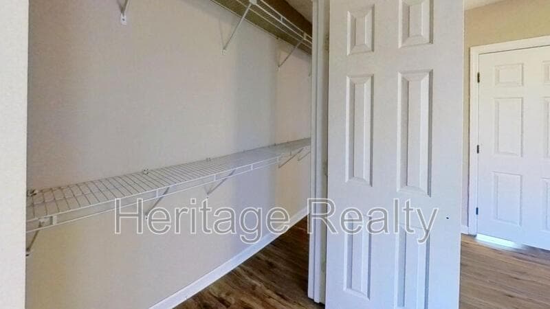Knoxville House: 10503 Haleyford Lane