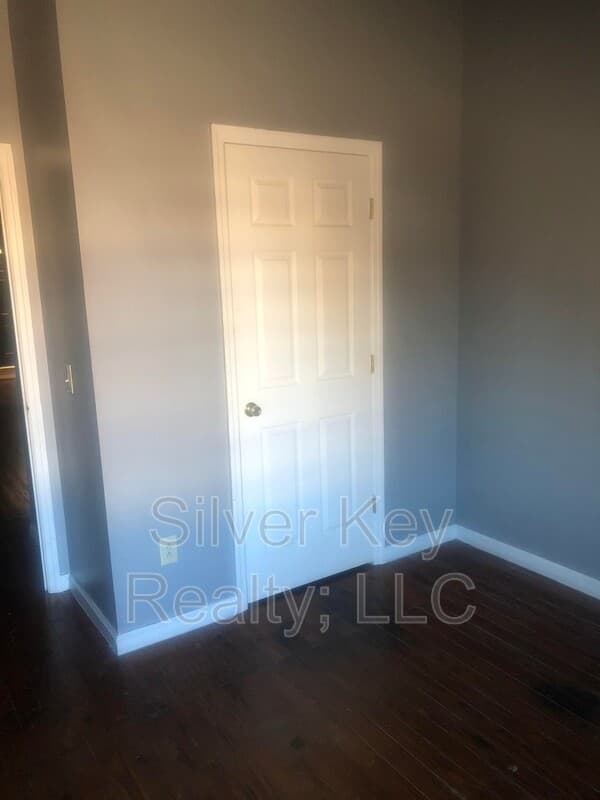 Athens Condo: 217 E. Washington Ave